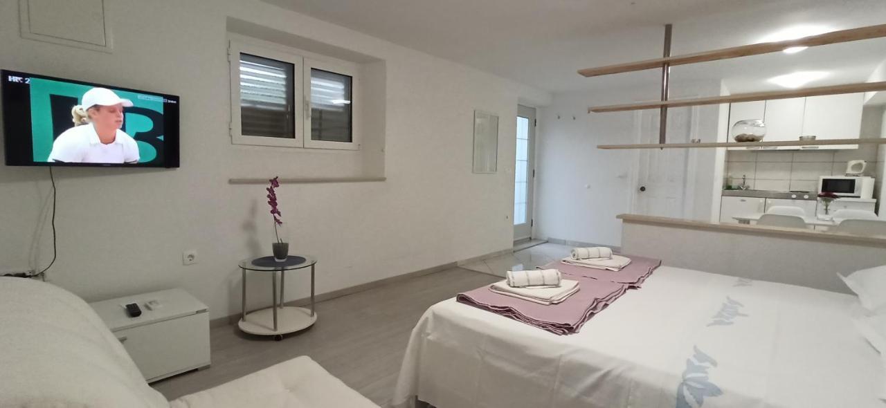 Apartments Marina Makarska Eksteriør bilde