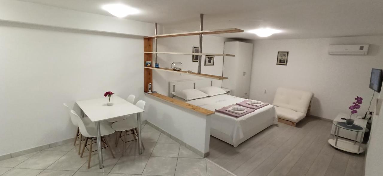 Apartments Marina Makarska Eksteriør bilde